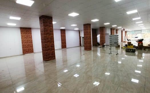 Merkez’de 600 M2 Dükkan