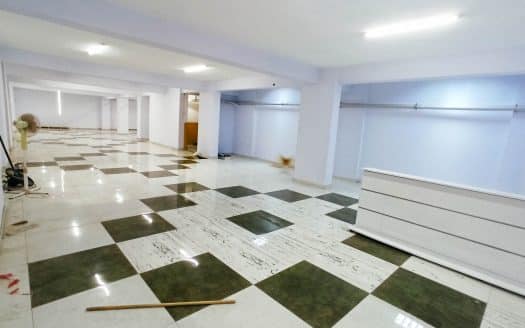 Merkez’de 600 M2 Dükkan